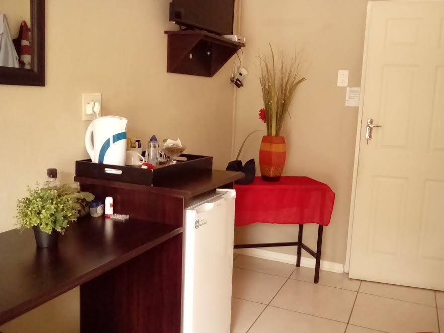 Robin Nest Guest House Ньюкасл Экстерьер фото